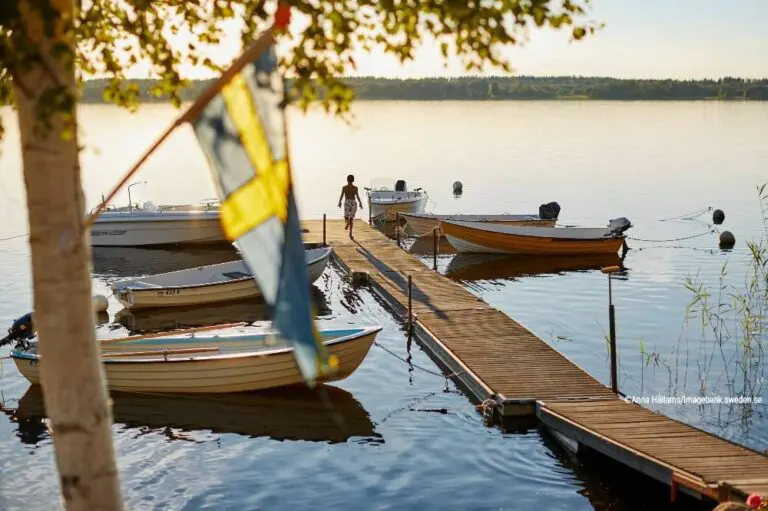 Boote am Steg - Sommerurlaub in Schweden | Pieper Erlebnisreisen