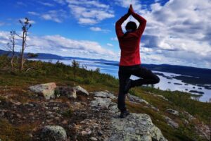 Yoga am Berg